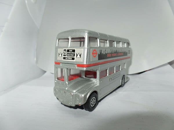 Corgi 471 1/64  Routemaster Bus London Transport Silver Jubilee Red Cantrail UB